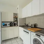 Apartment Renove A Hendaye, Climatise Avec Parking - Fr-1-2-446 Hendaye
