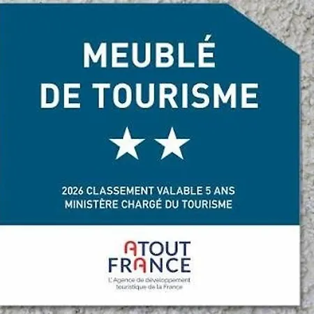Rénové Avec Terrasse Et Parking à - Fr-1-2-446