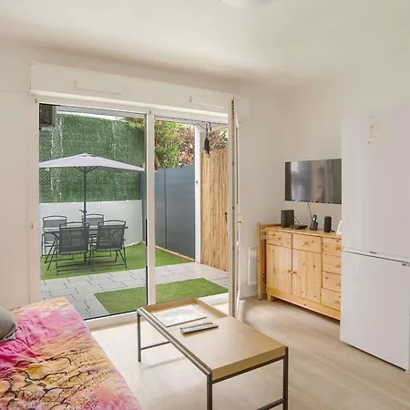 Appartamento Rénové Avec Terrasse Et Parking à - Fr-1-2-446 Hendaye
